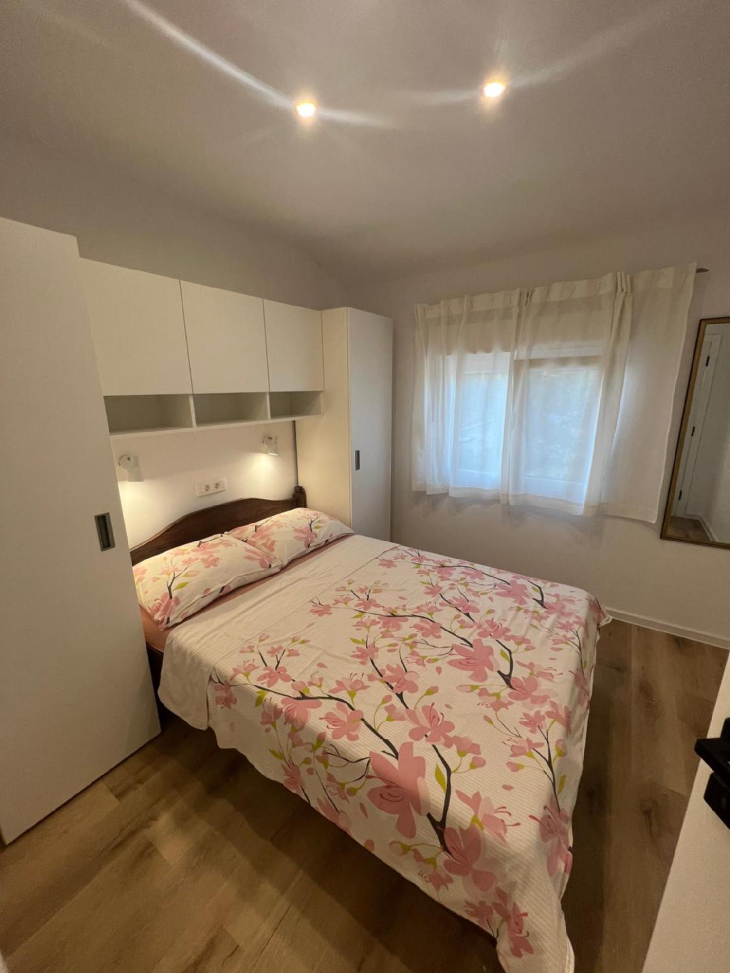 Apartment Bagaric Stari Grad  Exteriör bild